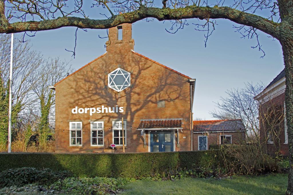 Dorpslogement Pieterburen Bagian luar foto