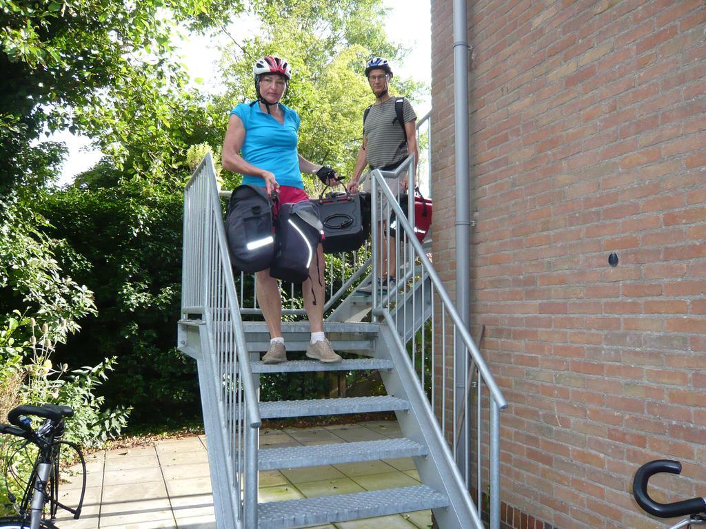 Dorpslogement Pieterburen Bagian luar foto